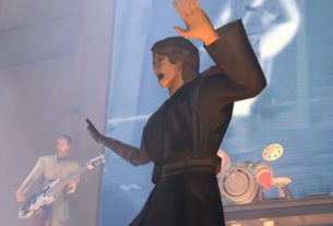 Anakin and Obi-Wan Rock Out in 2004 Animated STAR WARS Franz Ferdinand Music Video